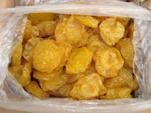 The Packing Process of Dried Pears